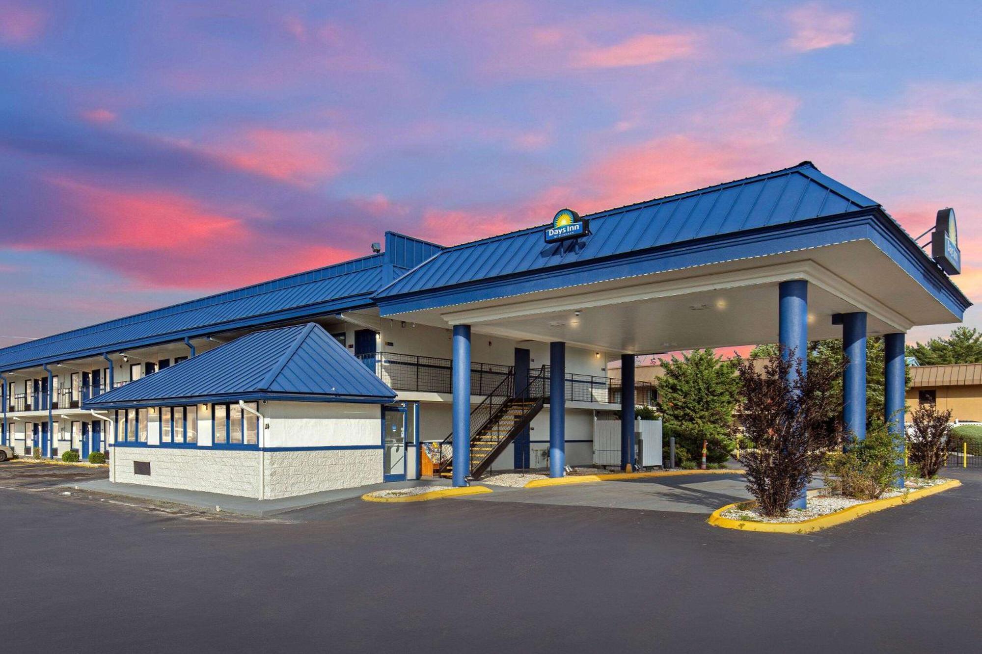 Days Inn By Wyndham Knoxville North Powell Exterior foto