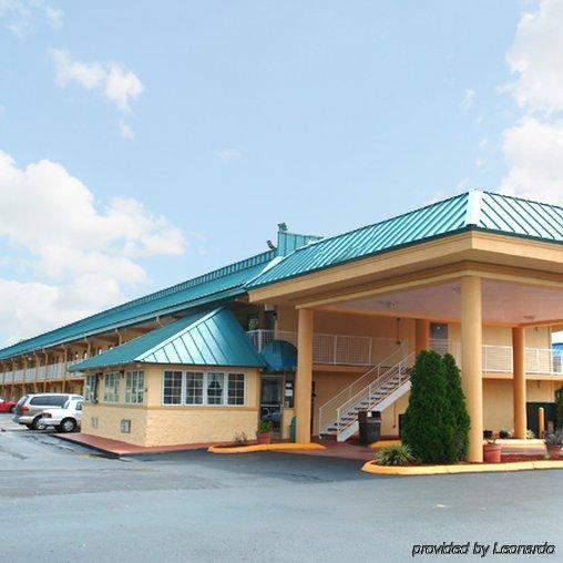 Days Inn By Wyndham Knoxville North Powell Exterior foto