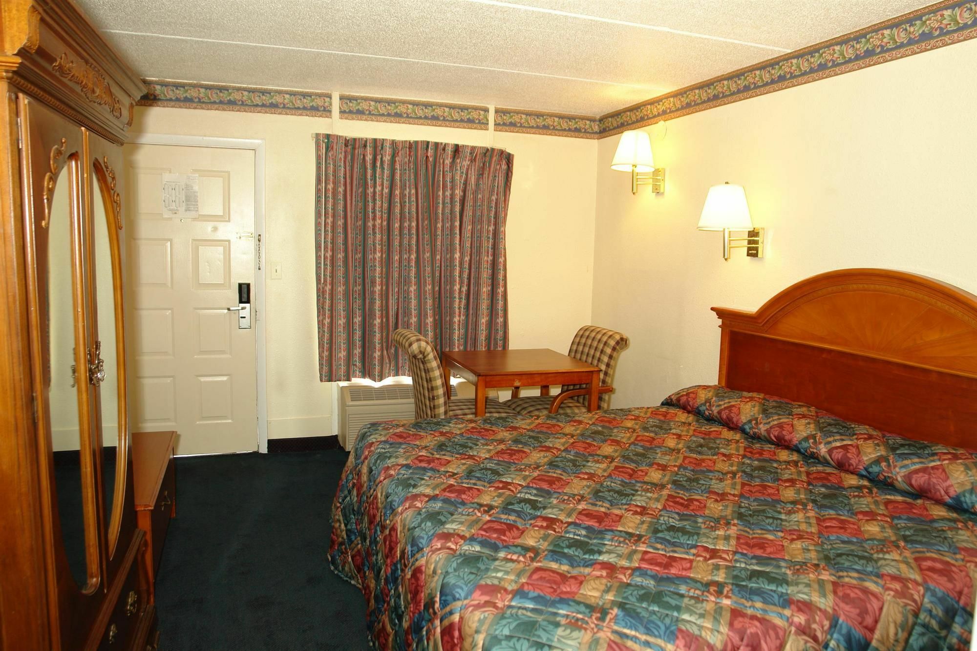 Days Inn By Wyndham Knoxville North Powell Zimmer foto